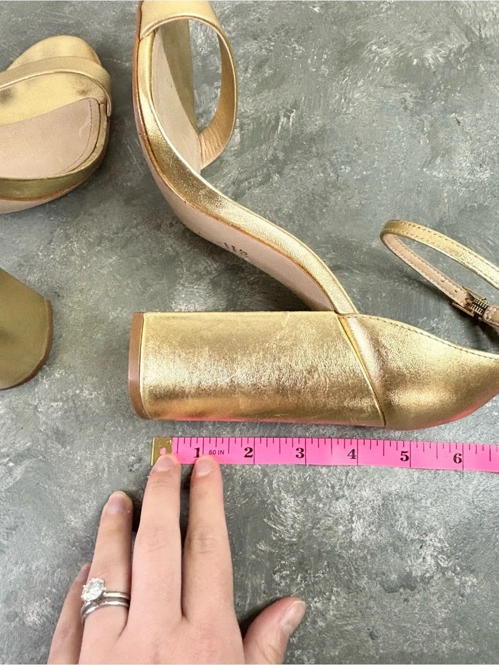 Schutz Cadey Lee gold block sandals heels metallic leather ankle strap size 9.5